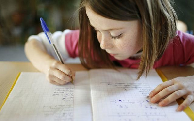 如何引导帮助孩子改善读写障碍